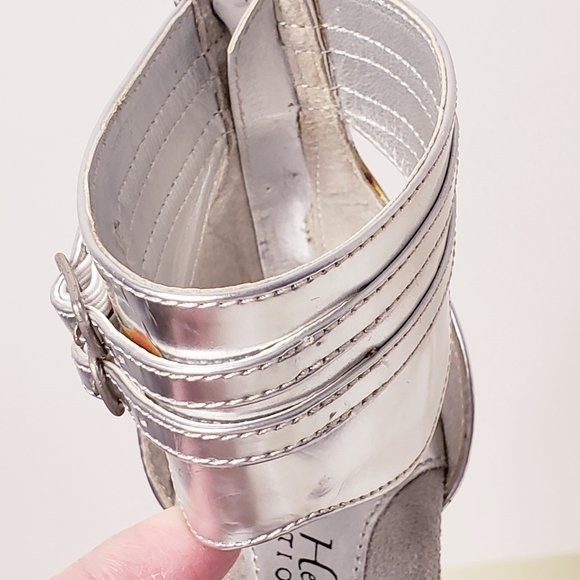 SOLD on M- "Bondage" Ankle Cuff Silver Platform, Highest Heel - Picture 10 of 16